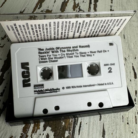 The Judds Rockin' With Rythm 1985 RCA Cassette Tape Vintage Country Music Vtg - Picture 5 of 7